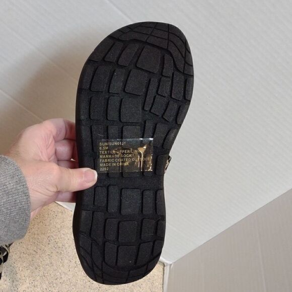 👍 Steve Madden Black Sandals Size 6.5. A2 - Picture 5 of 5